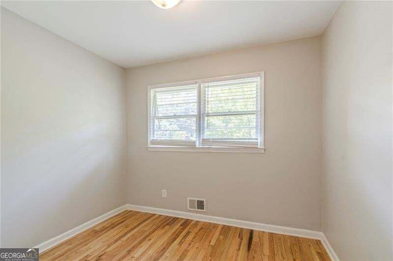 927 Magna Carta Drive Atlanta - Photo 11