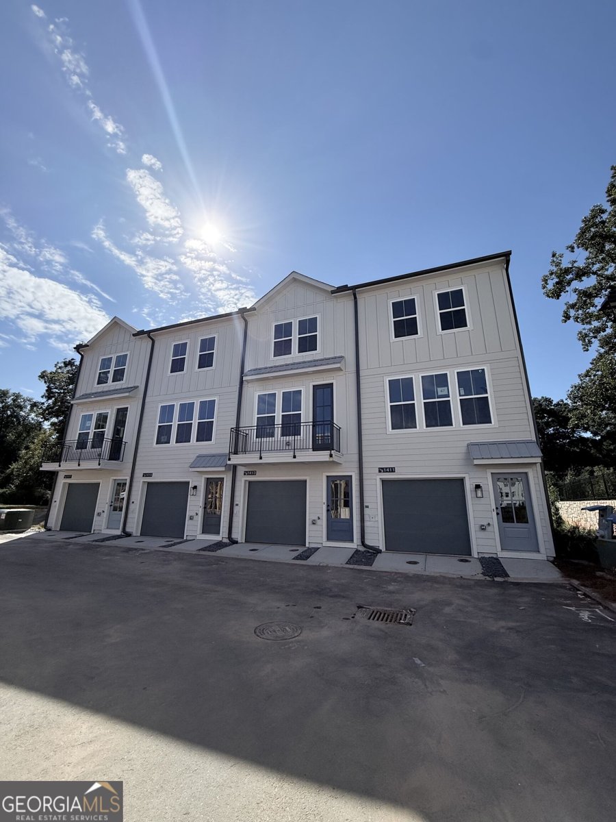1411 Zenith Circle Atlanta - main photo