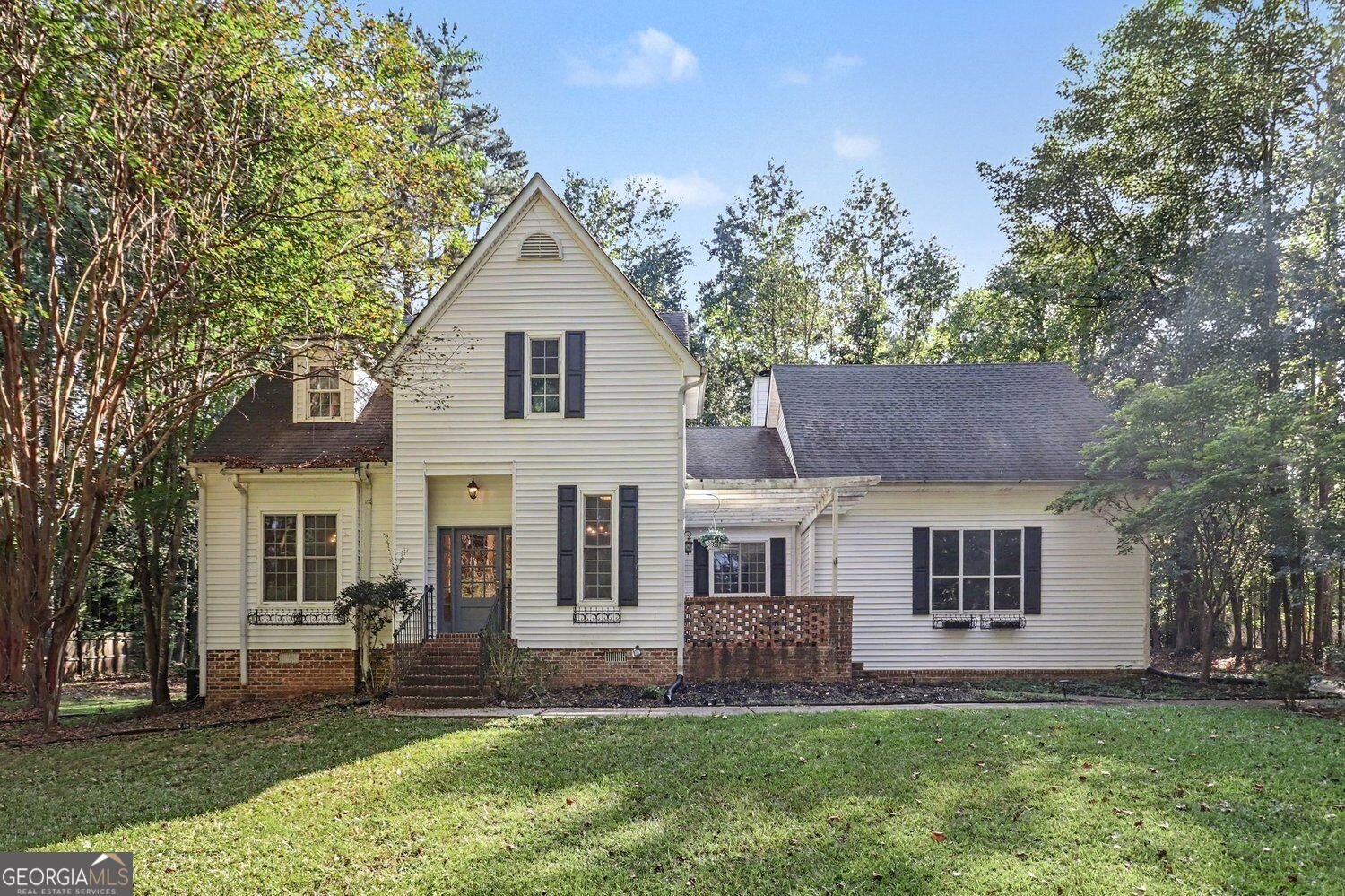 180 Courtland Drive Fayetteville - main photo