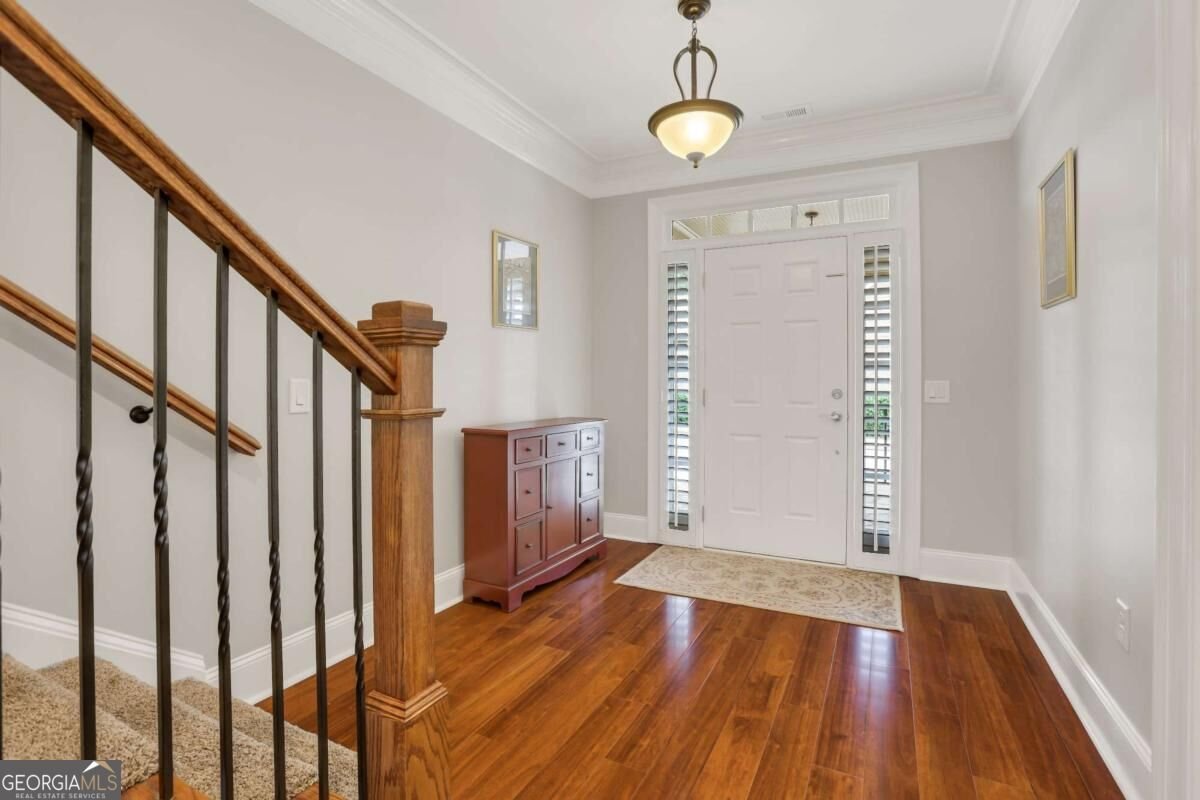 263 Somerset Circle Woodstock - Photo 19