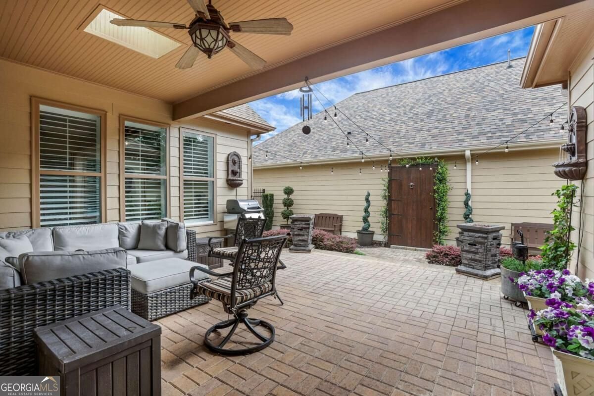 263 Somerset Circle Woodstock - Photo 7