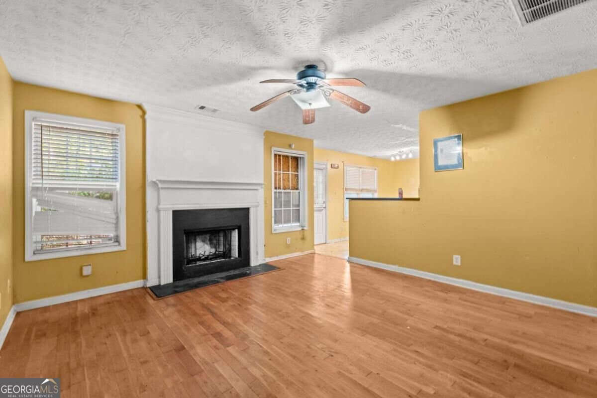 6833 Wynmeadow Drive Stone Mountain - Photo 13