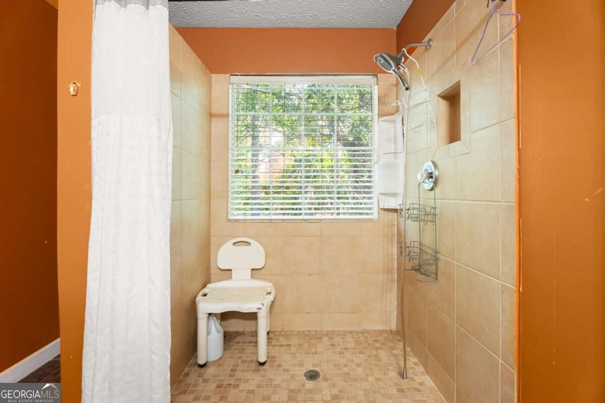 6833 Wynmeadow Drive Stone Mountain - Photo 25