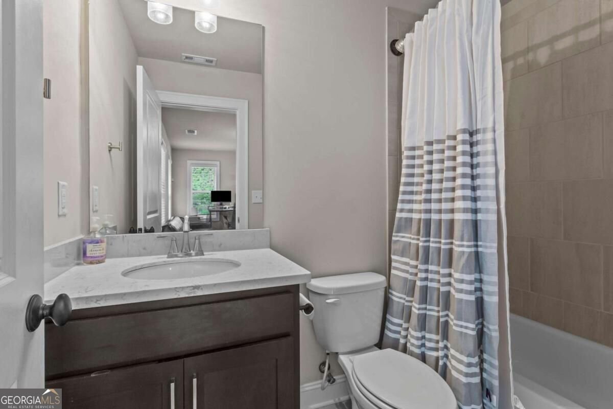 1402 Wisteria Wall Drive Suwanee - Photo 32