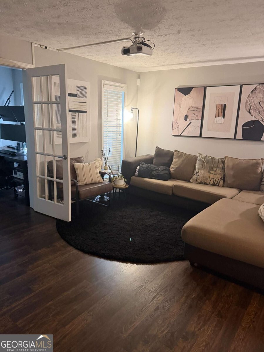 725 Summit North Drive Atlanta - main photo