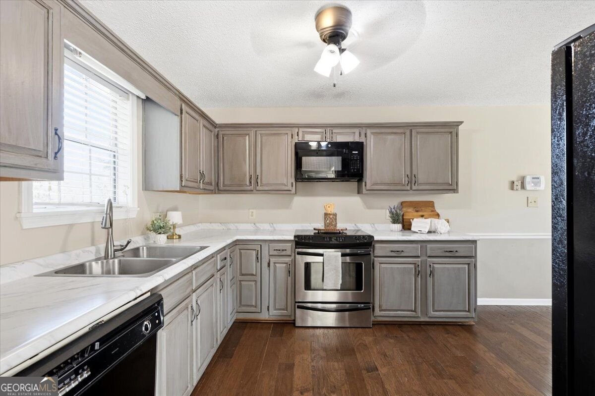 106 Stonegables Drive Gray - Photo 10