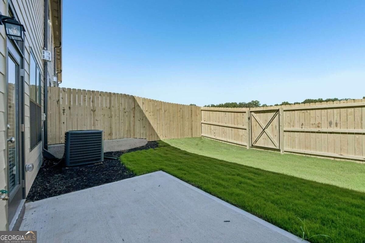 226 Foxtrot Avenue Hoschton - Photo 32