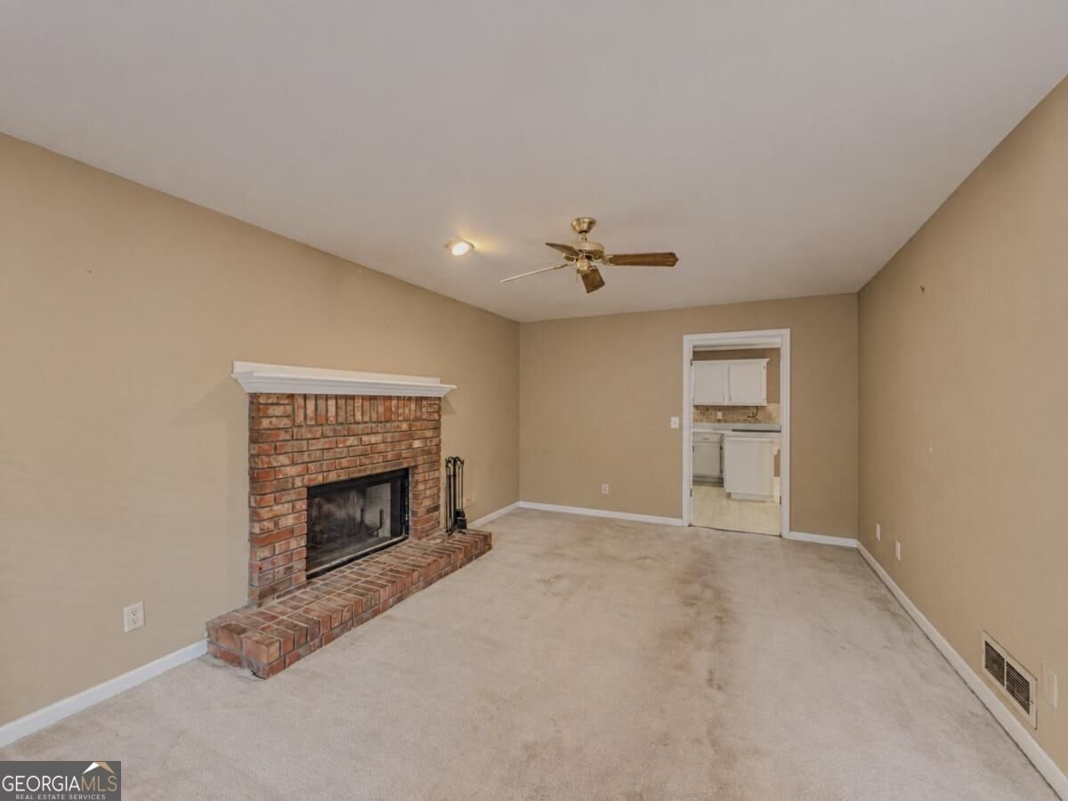 220 Timber Laurel Lane Lawrenceville - Photo 6