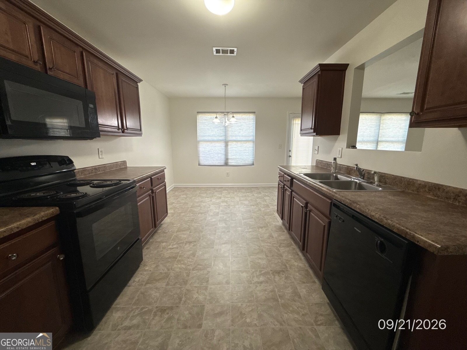 1095 McConaughy Court McDonough - Photo 7