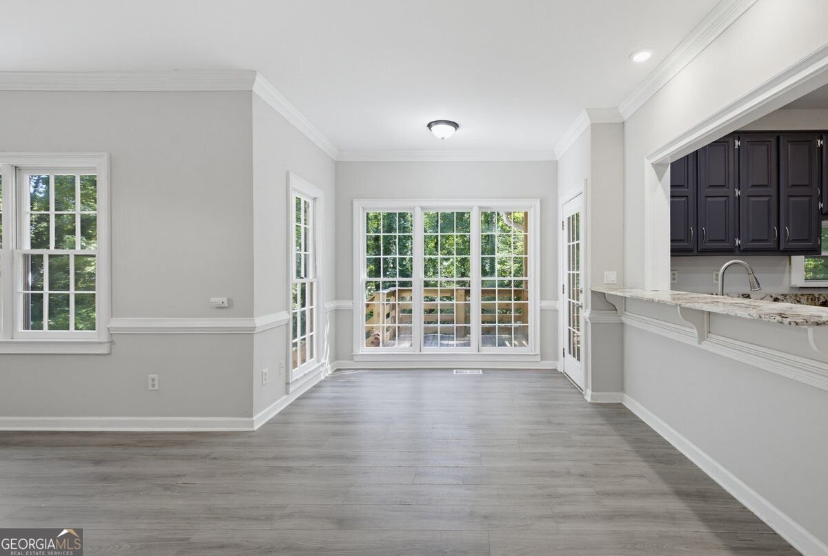 2711 Lochraven Court Snellville - Photo 10