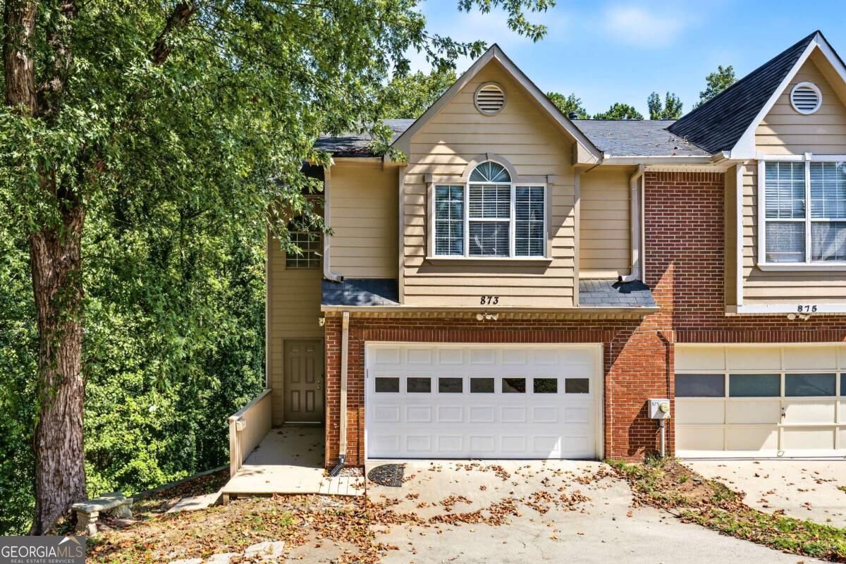 873 Edgewater Circle Marietta - main photo