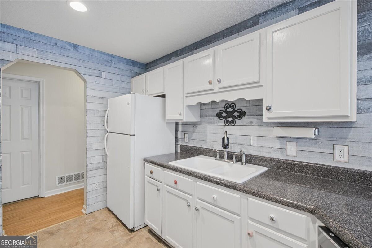 372 Highway 101 Dallas - Photo 20