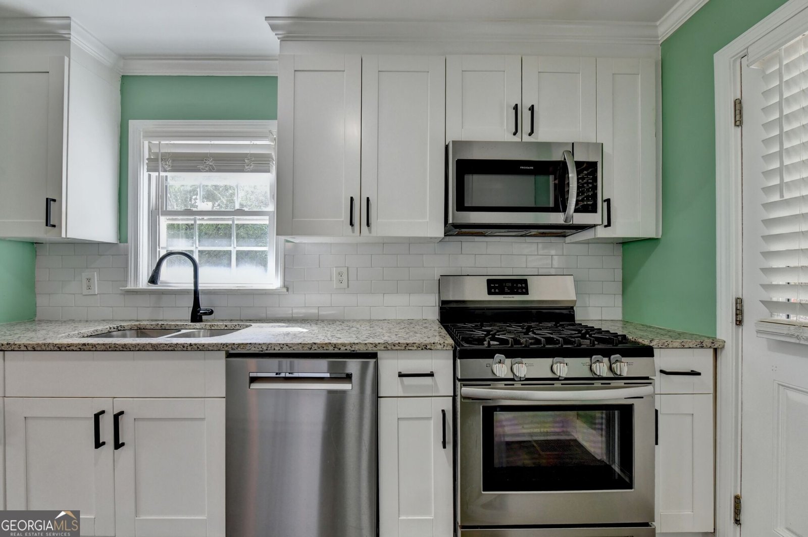 2587 Clark Drive East Point - Photo 13