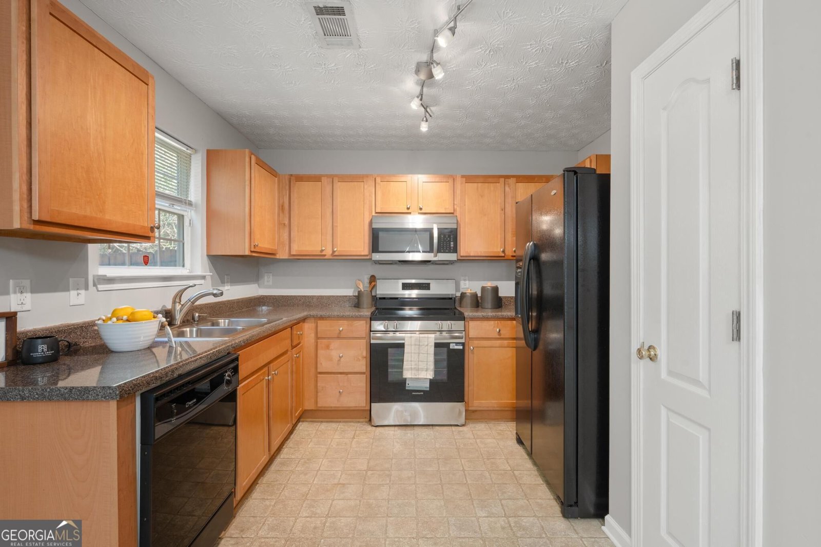 684 Georgetown Court Jonesboro - Photo 16