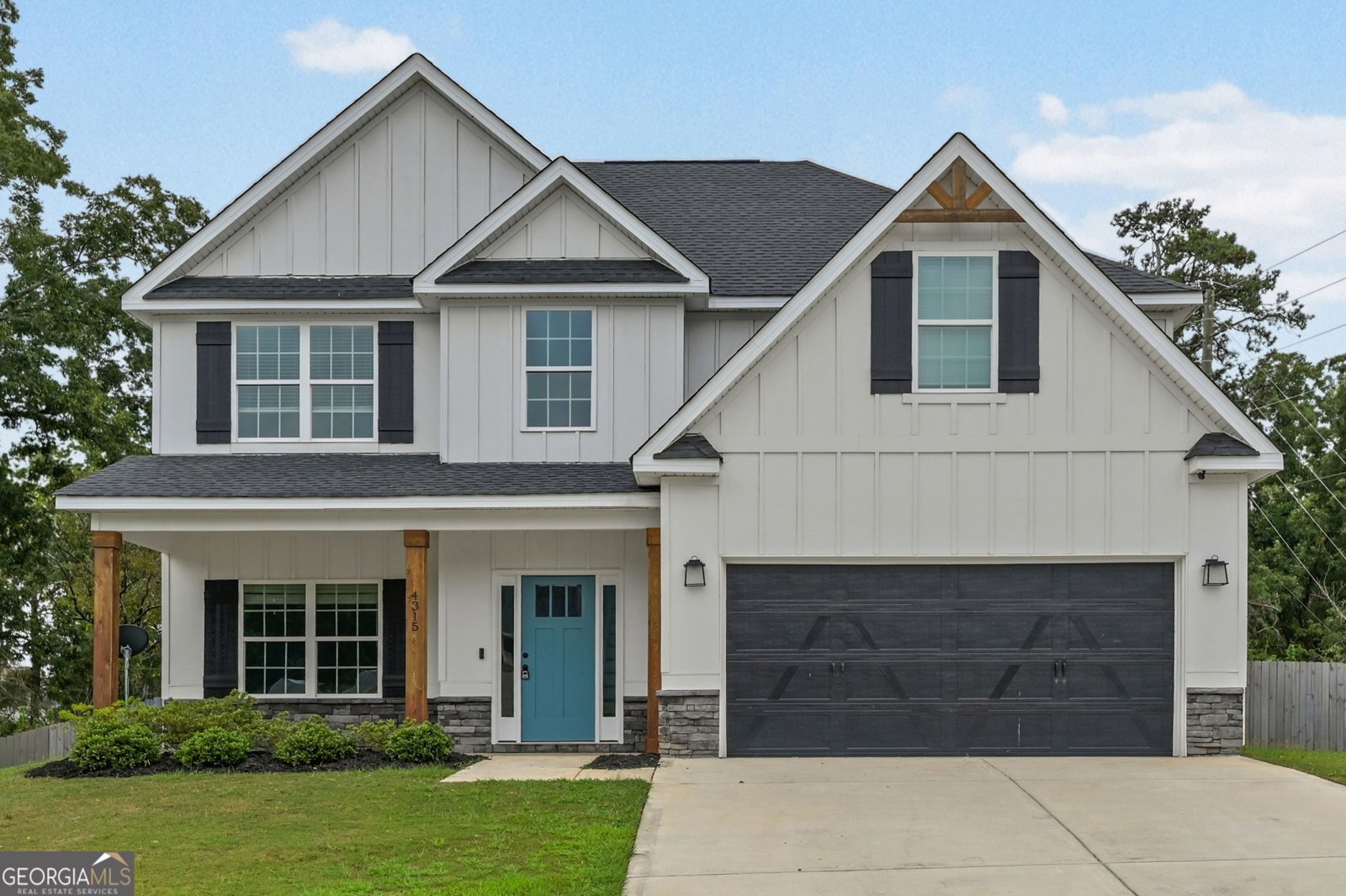 4315 Cornwall Drive Forsyth - main photo