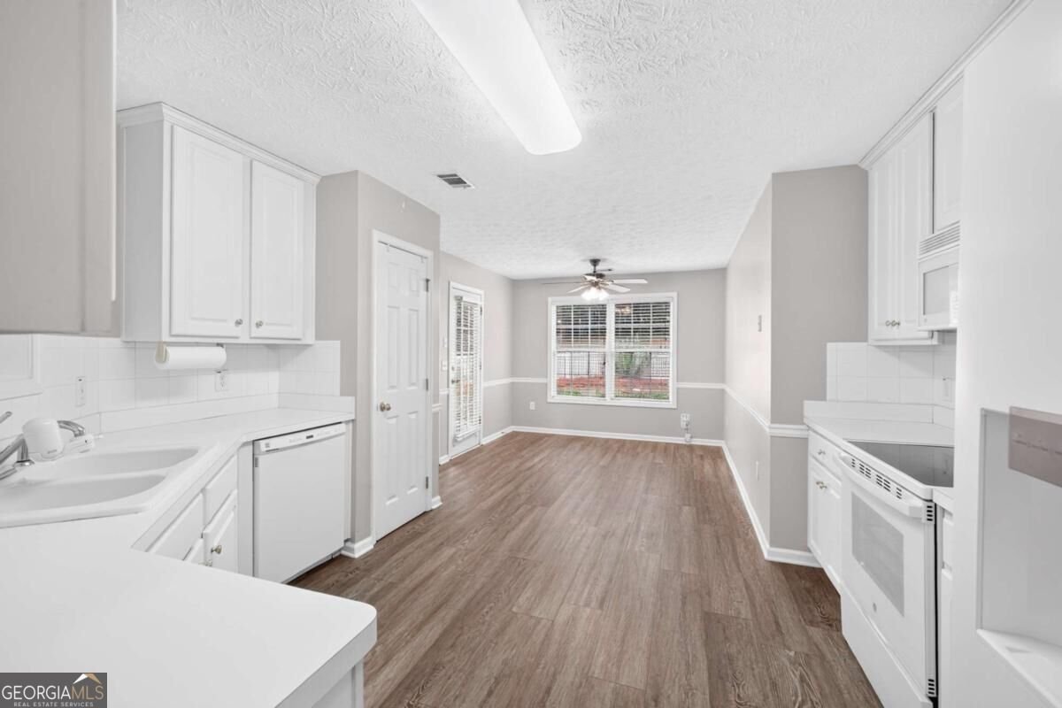 531 Carriage Drive Bethlehem - Photo 19