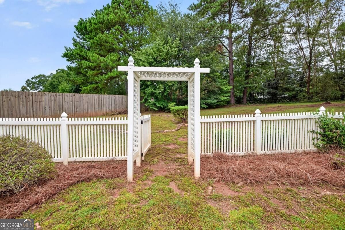 531 Carriage Drive Bethlehem - Photo 33