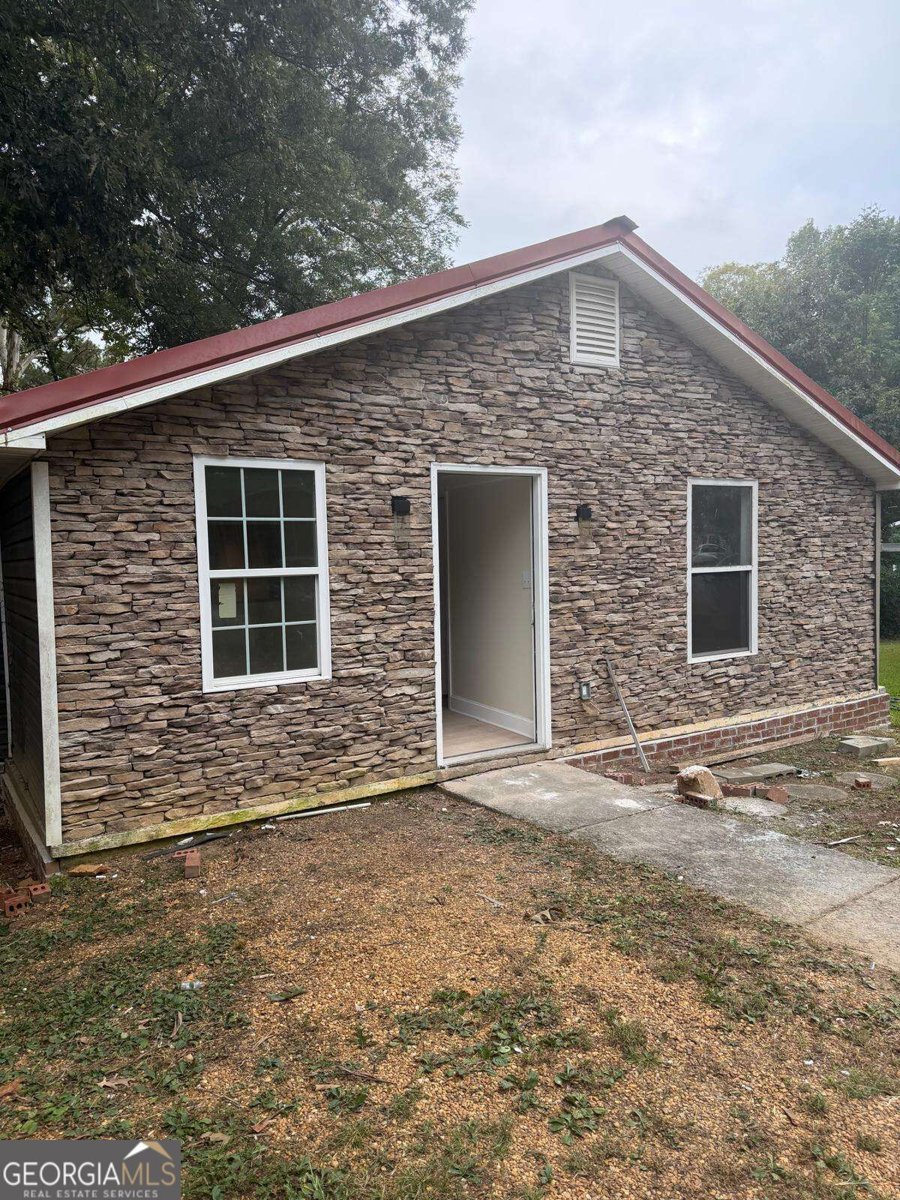 217 Larkspur Lane Rome - main photo