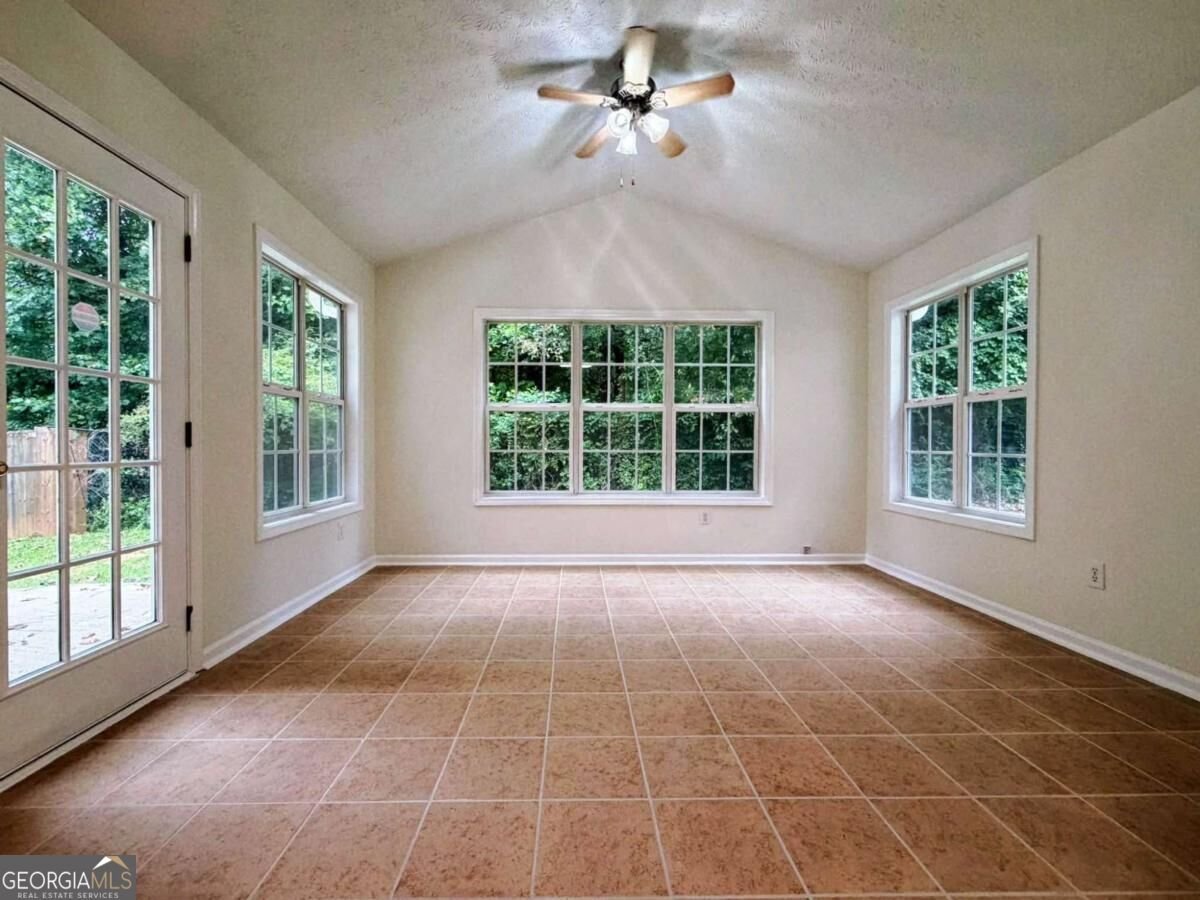 855 Minor Creek Way Lilburn - Photo 20