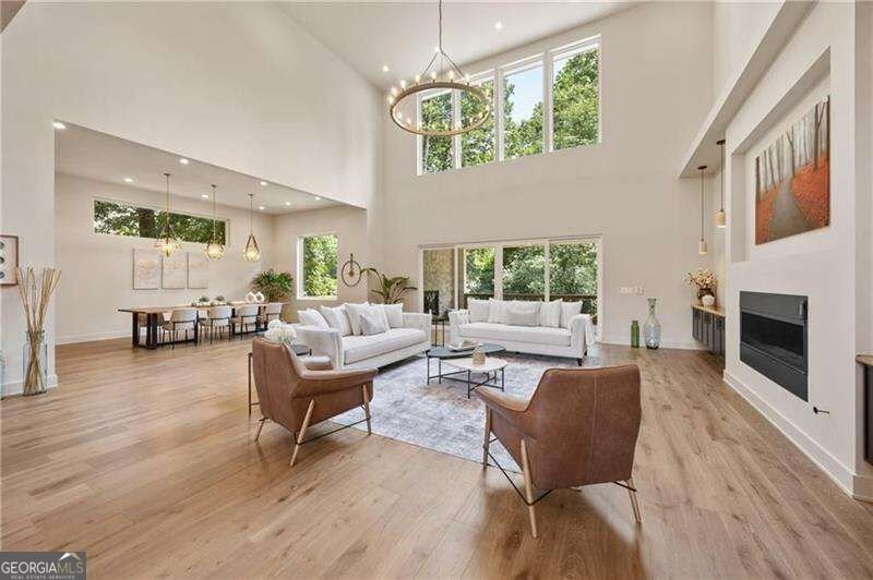 680 Carriage Drive Sandy Springs - Photo 11