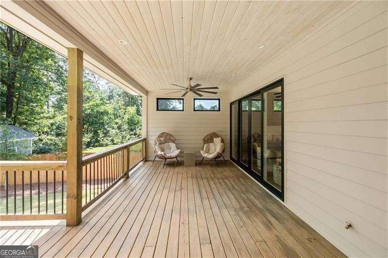 680 Carriage Drive Sandy Springs - Photo 22