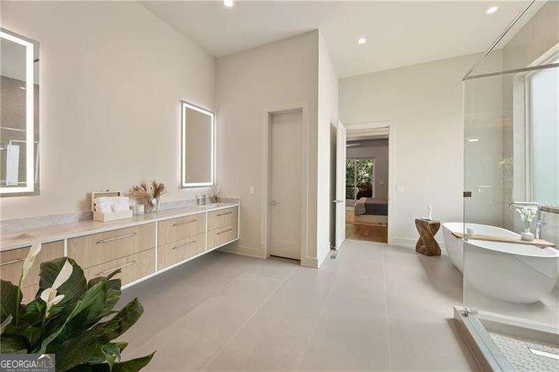 680 Carriage Drive Sandy Springs - Photo 31