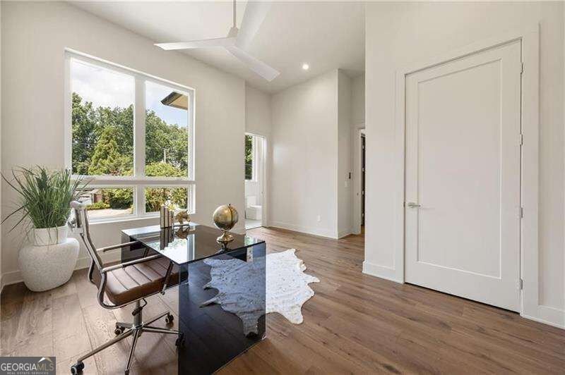 680 Carriage Drive Sandy Springs - Photo 34