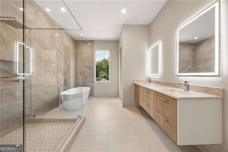 680 Carriage Drive Sandy Springs - Photo 39