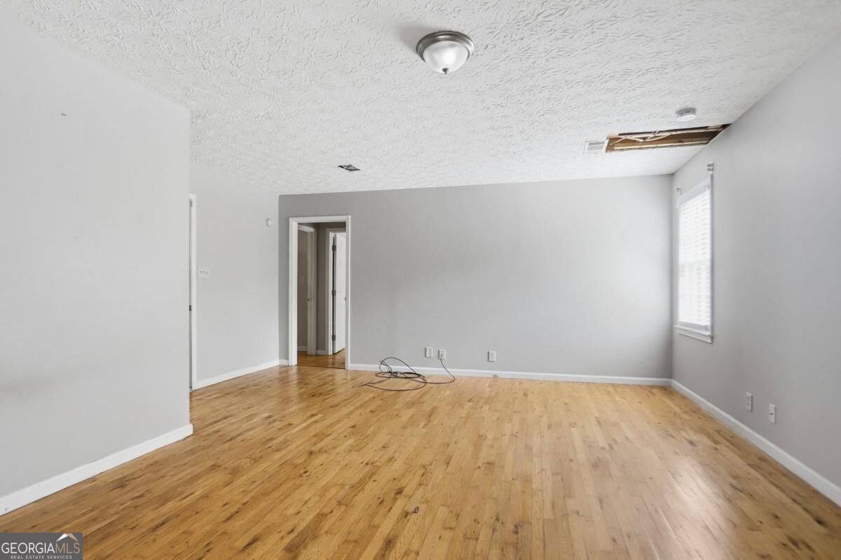 4945 Bent Creek Court Buford - Photo 6