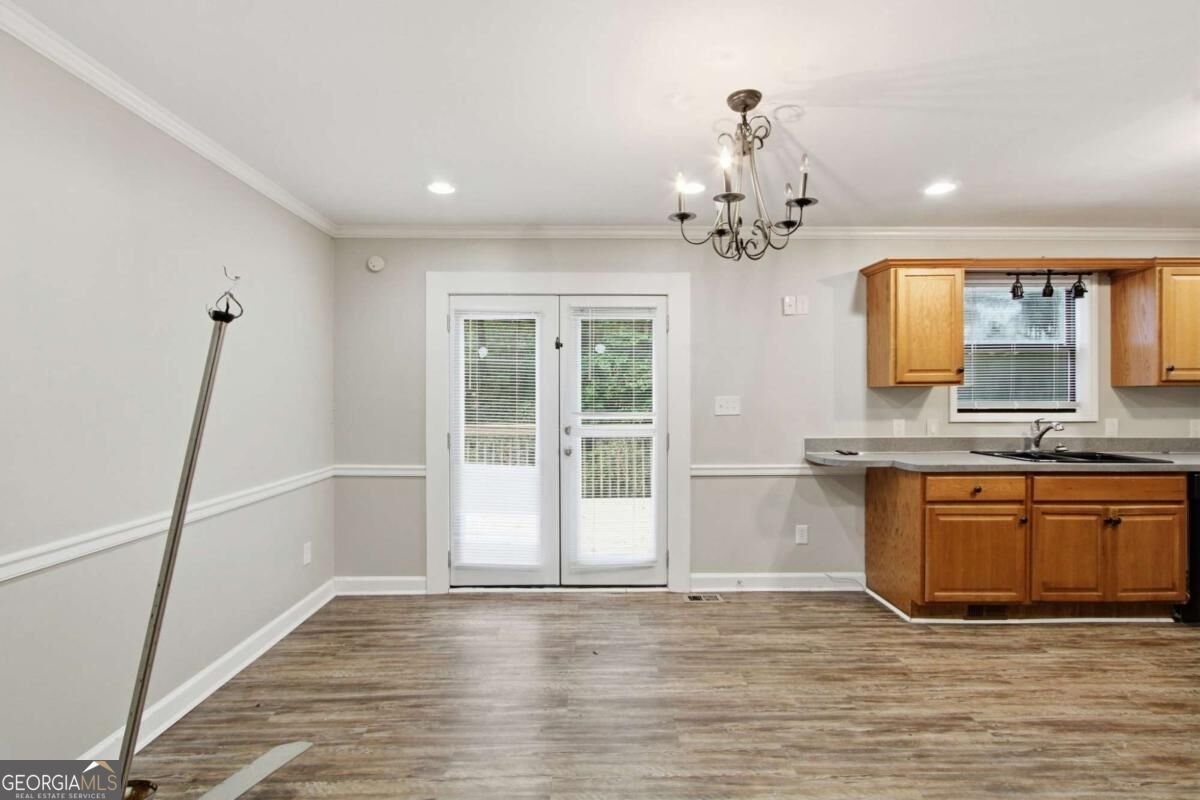 5756 Lake Court Kennesaw - Photo 12