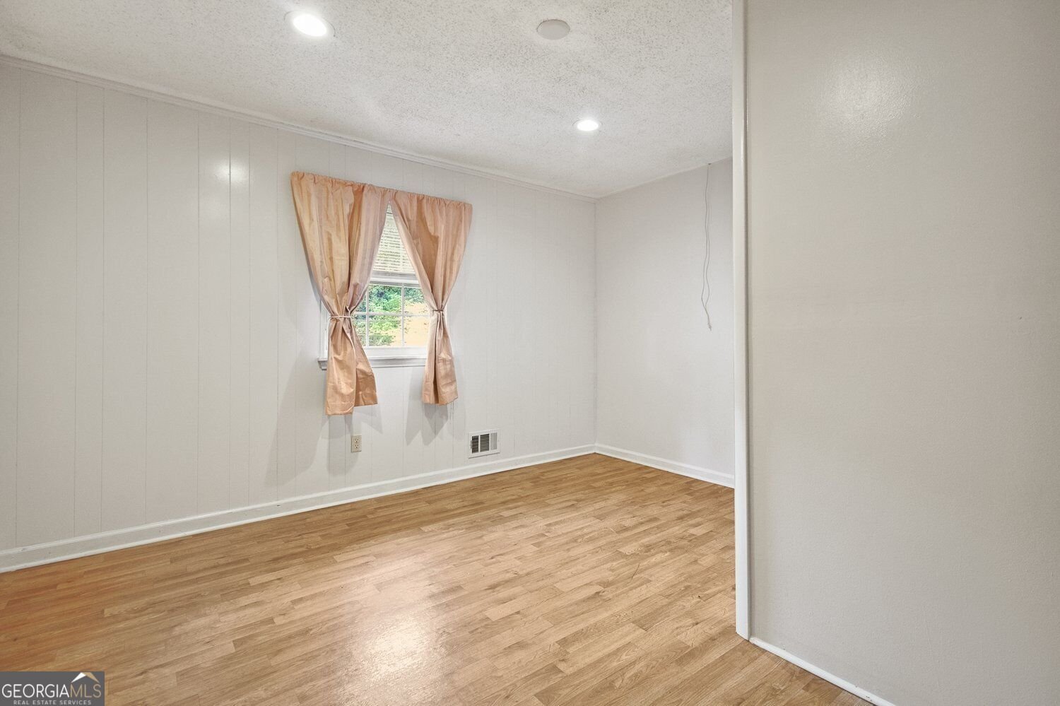2865 Lanier Beach South Road Cumming - Photo 18