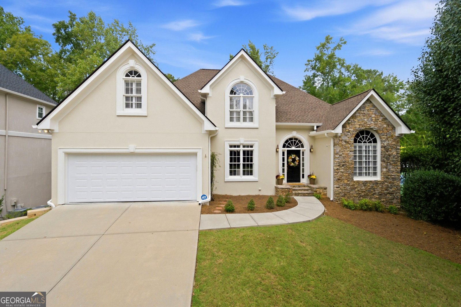 4880 Haydens Walk Drive Johns Creek - main photo