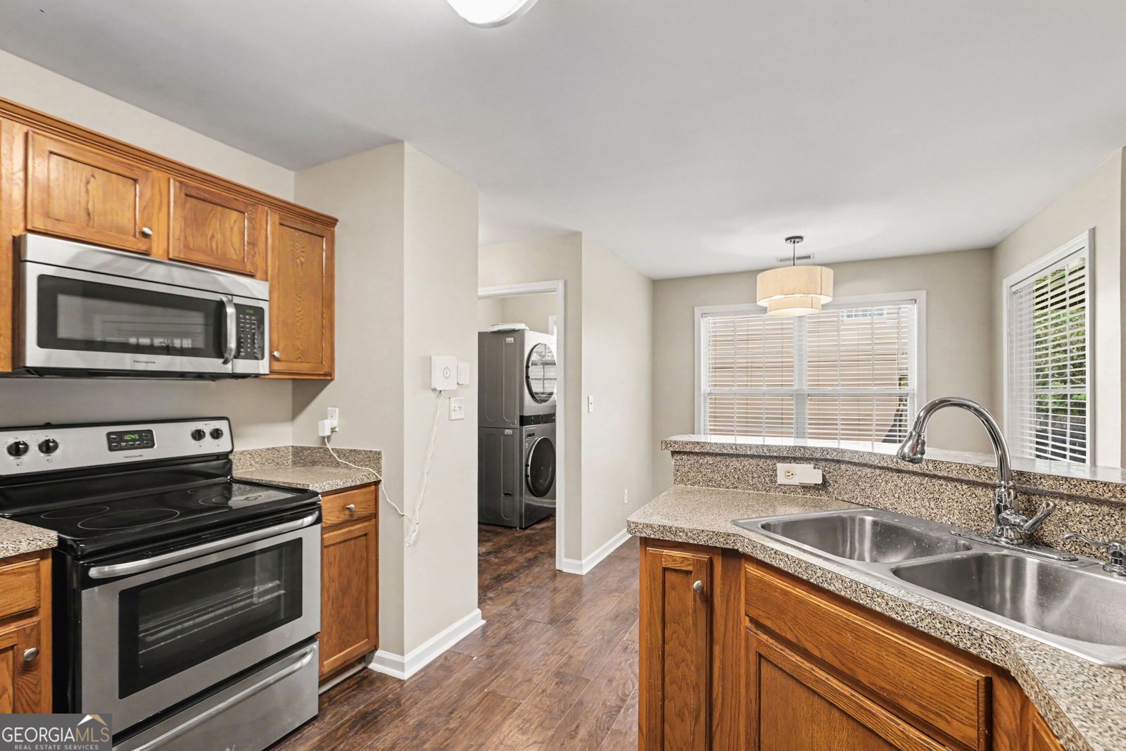 6075 Castlegate Drive Douglasville - Photo 12