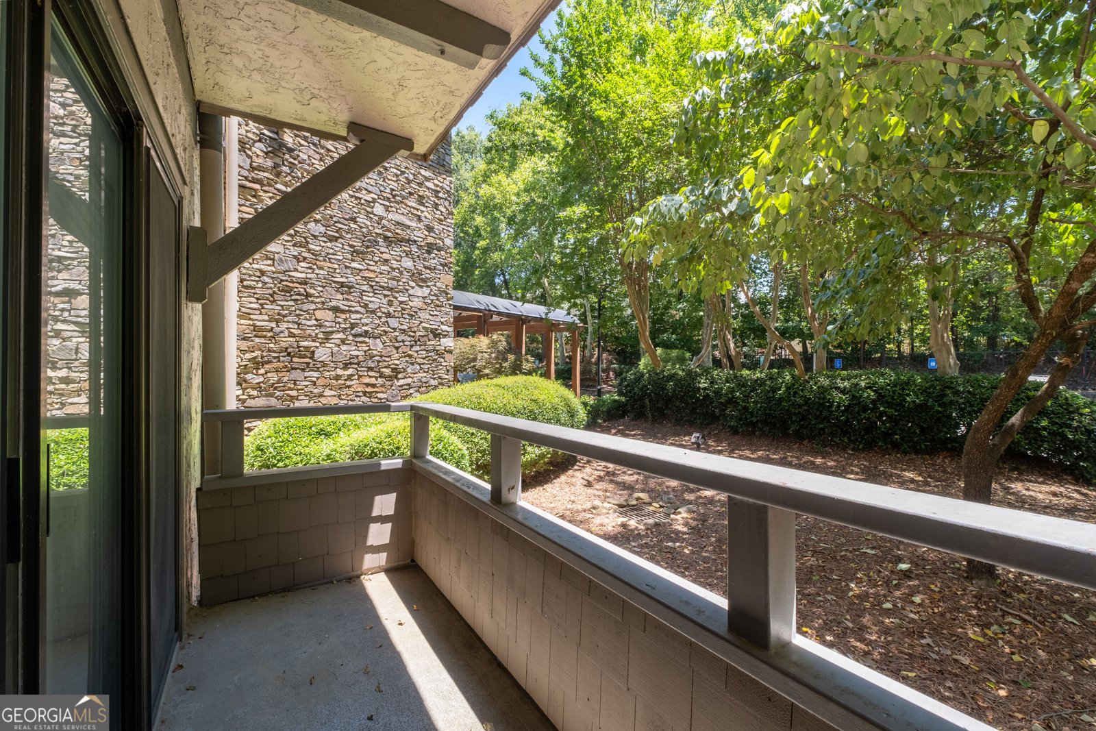 1120 Highland Bluff Drive Atlanta - Photo 17