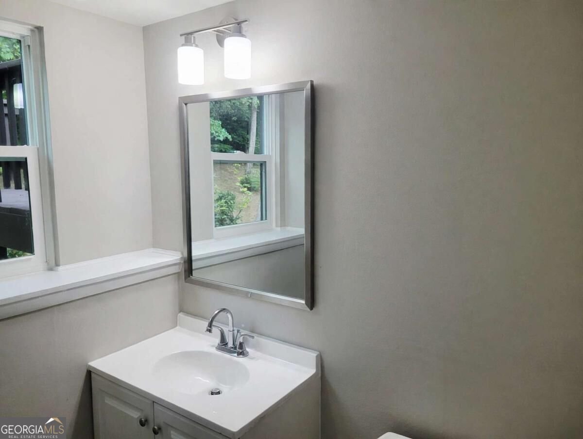 726 Lawndale Court Norcross - Photo 18