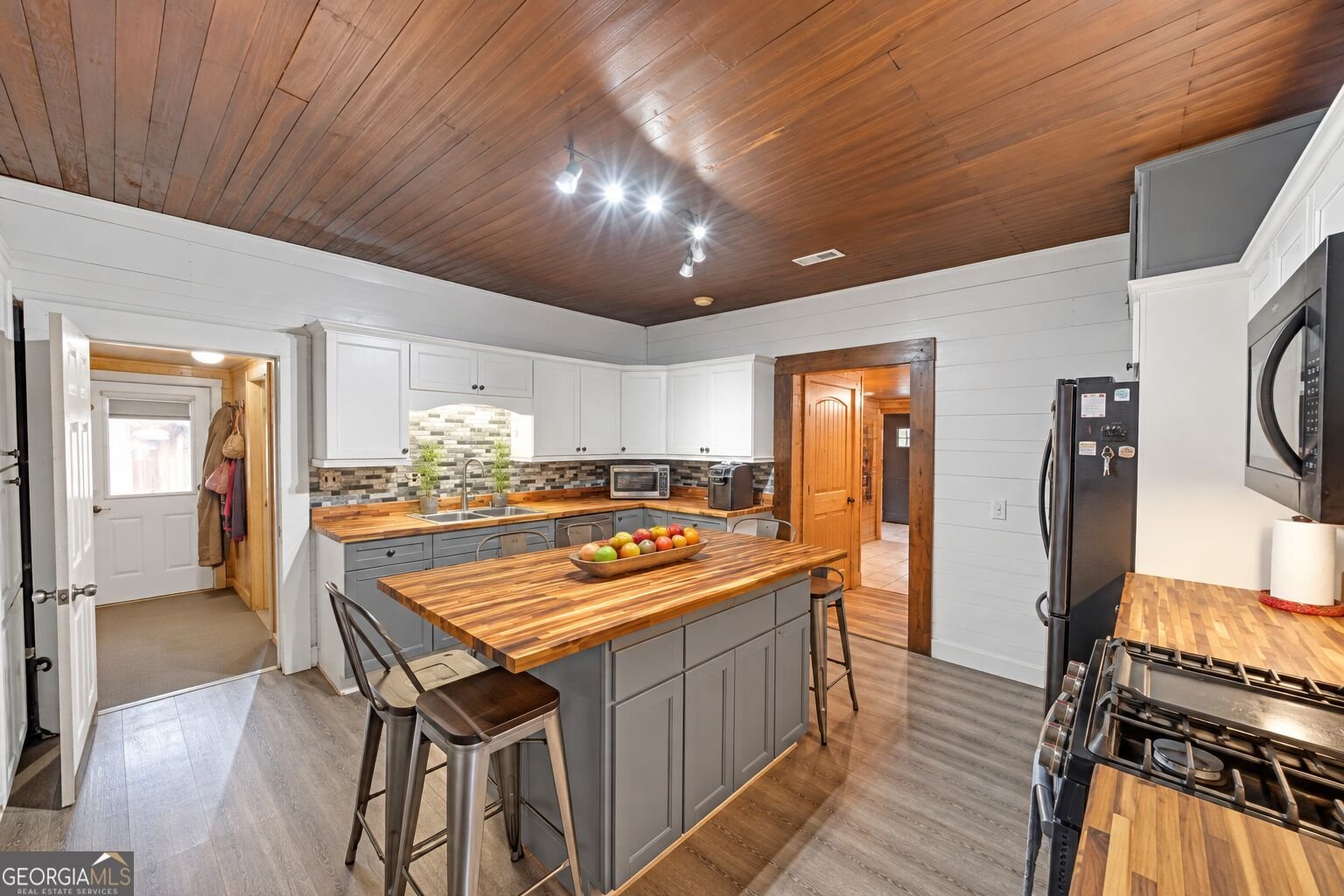 4253 Swallows Creek Road Hiawassee - Photo 16