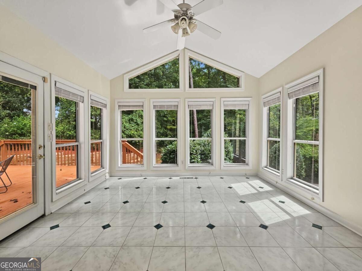4619 Kiplin Lake Court Sugar Hill - Photo 16