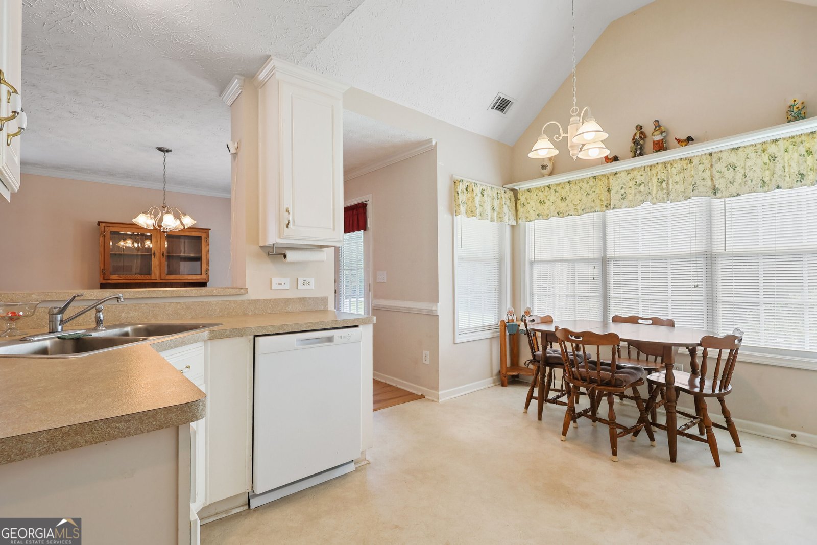 1126 Strath Clyde Way McDonough - Photo 9