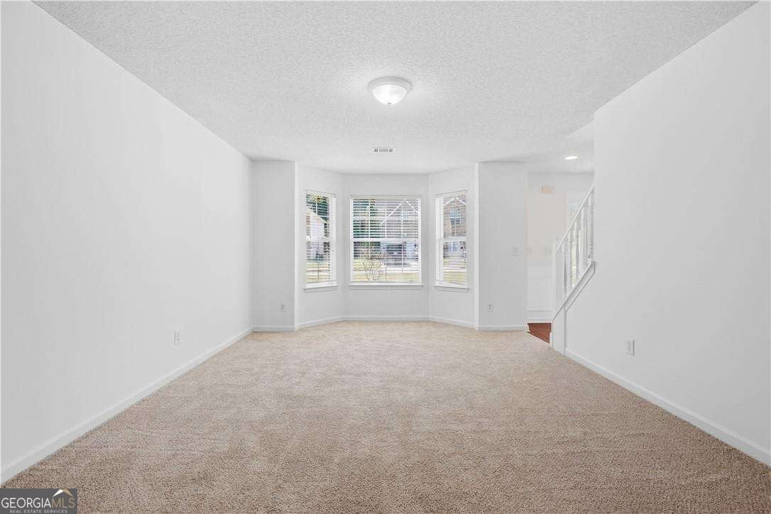 645 Wildboar Court Fairburn - Photo 10