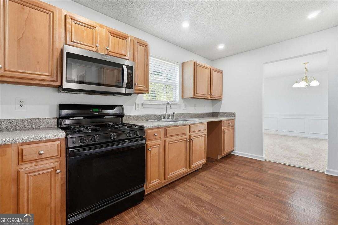 645 Wildboar Court Fairburn - Photo 15