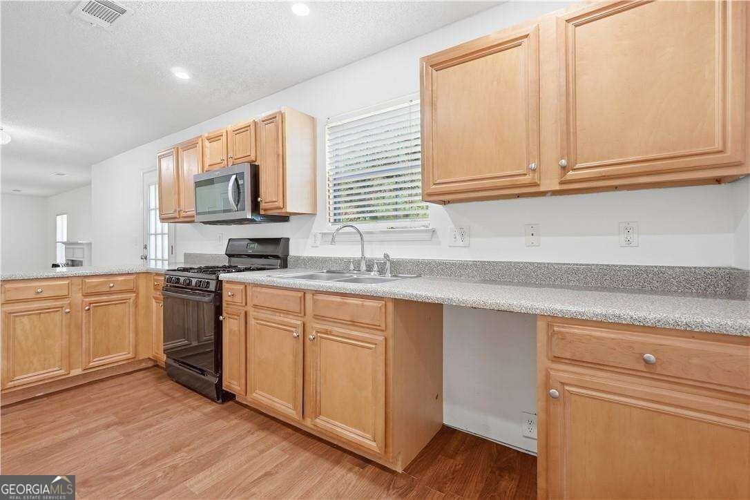 645 Wildboar Court Fairburn - Photo 16