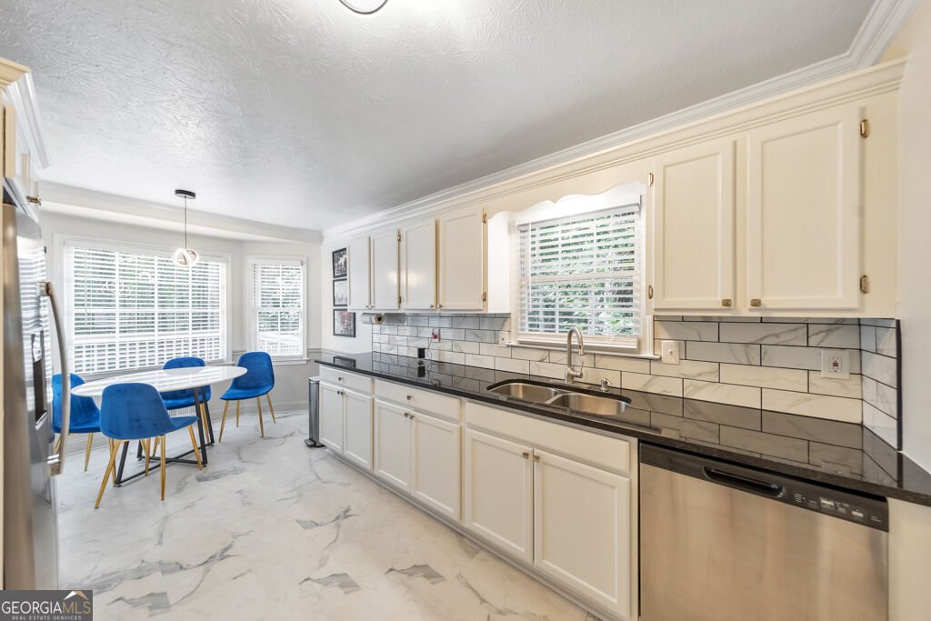 29 Indian Creek Lane Powder Springs - Photo 11