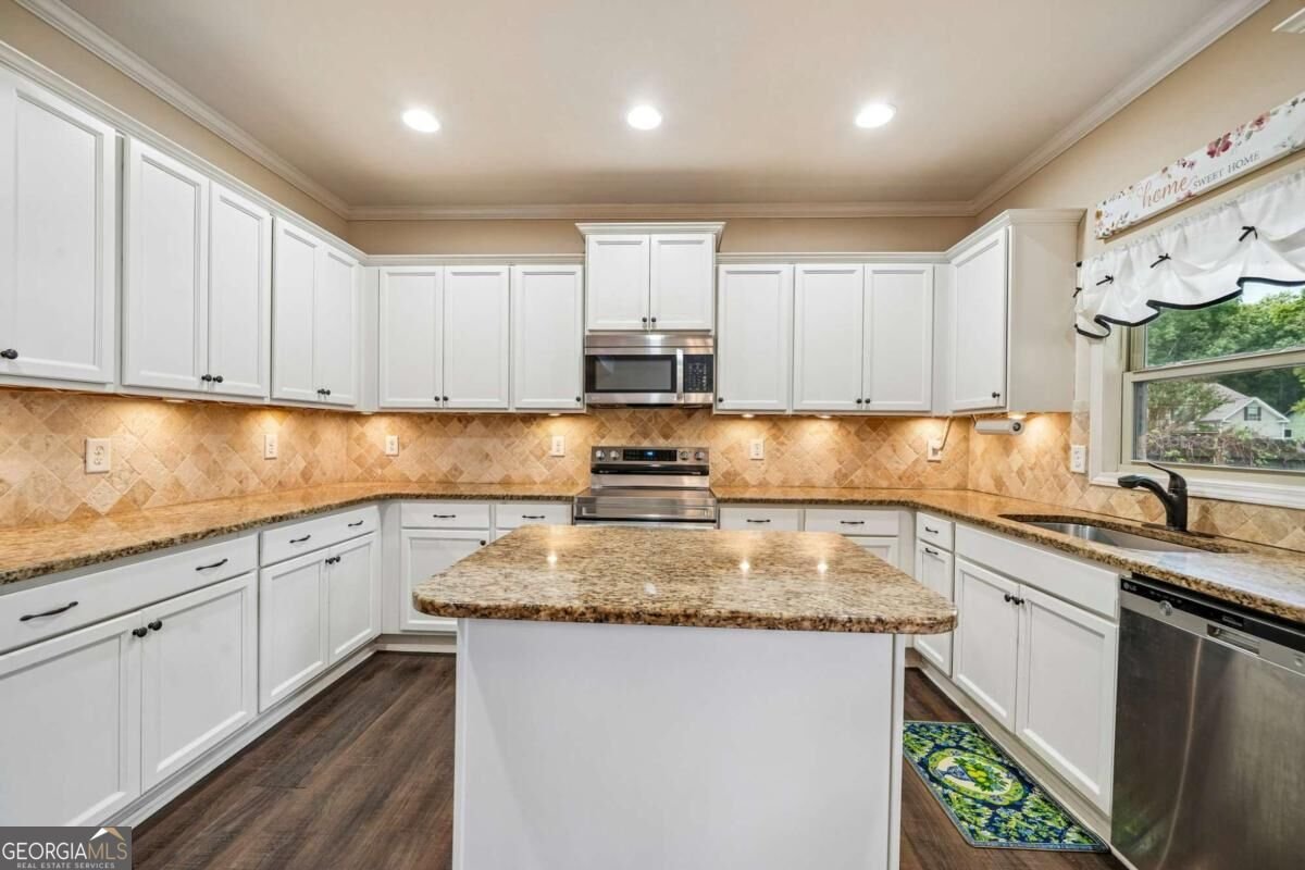 7410 John Pirkle Drive Cumming - Photo 10