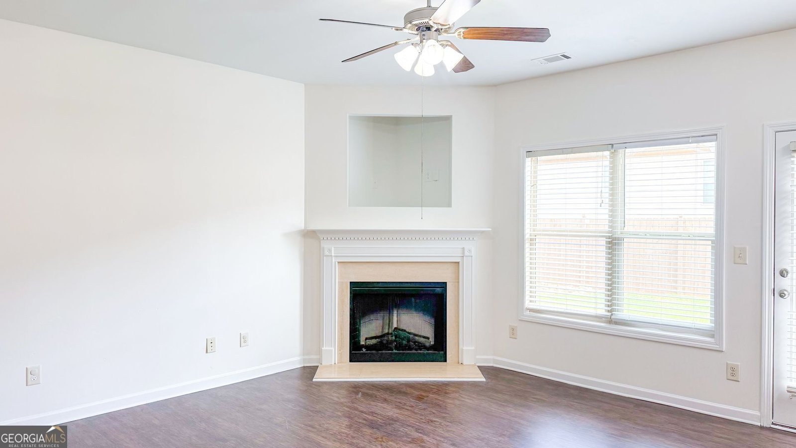 281 Oakland Hills Way Lawrenceville - Photo 6