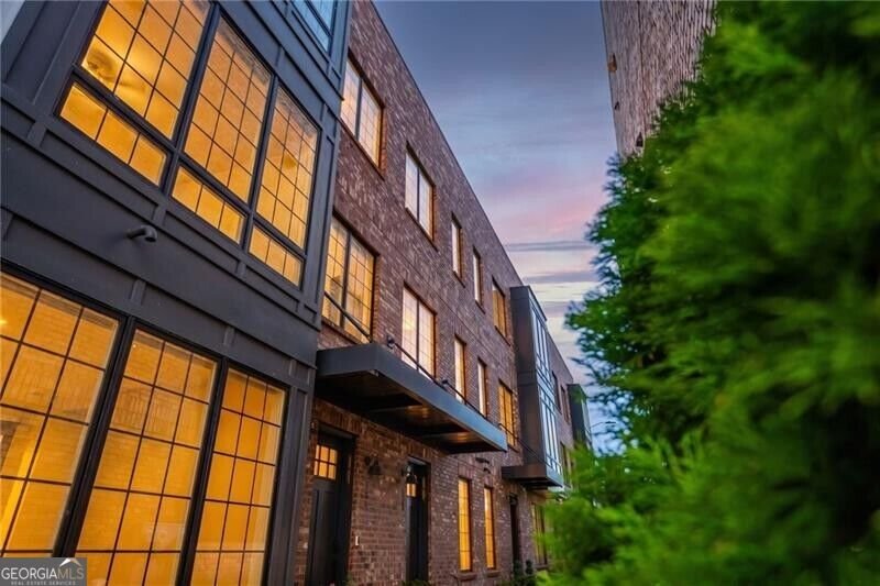 287 Castleberry Hill Walk Atlanta - main photo