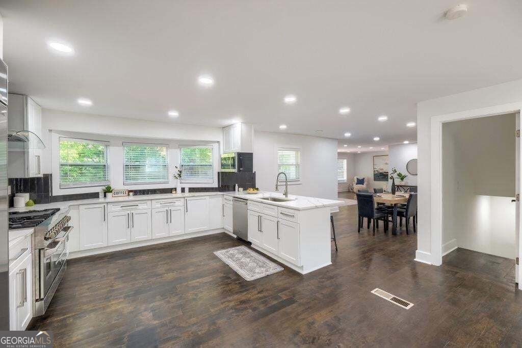 2368 Fenhurst Place Dunwoody - Photo 10