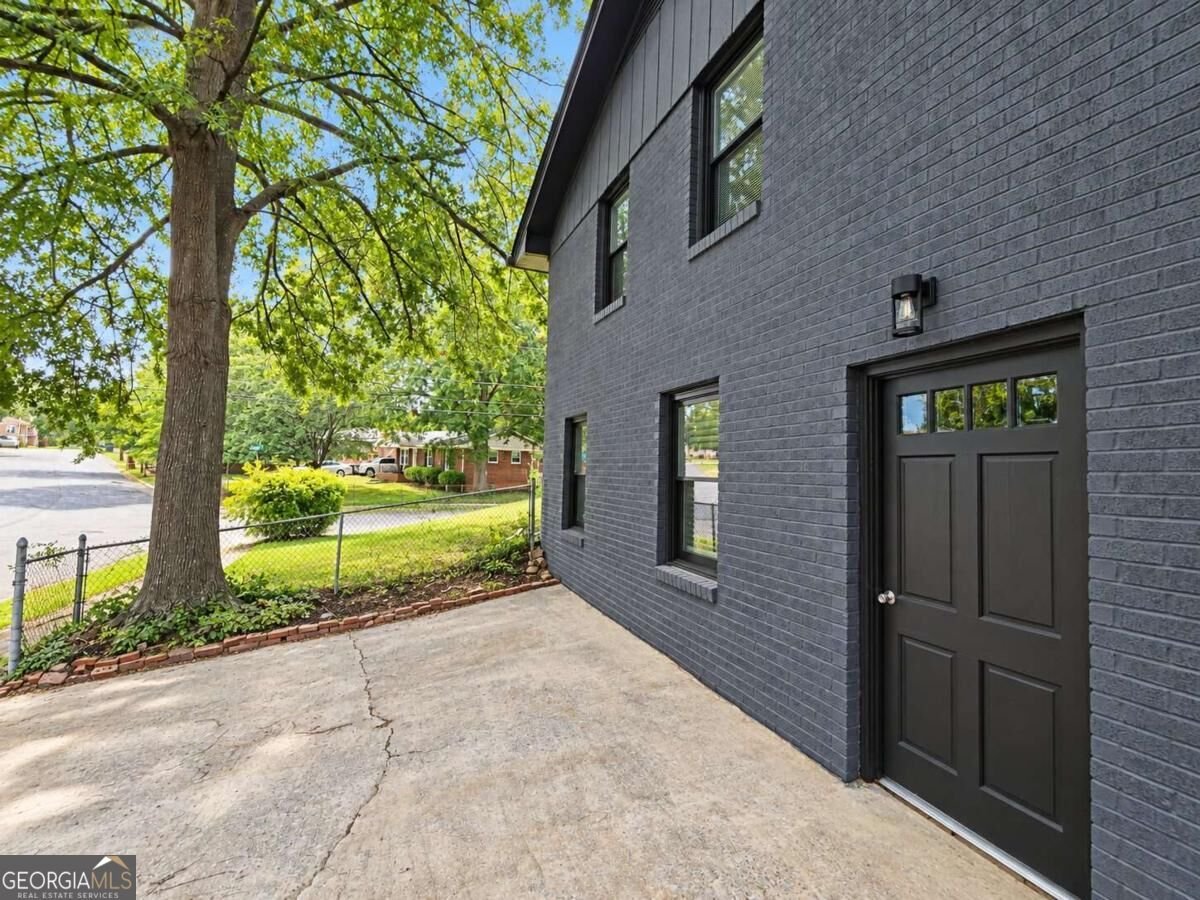 2940 Harris Street East Point - Photo 17