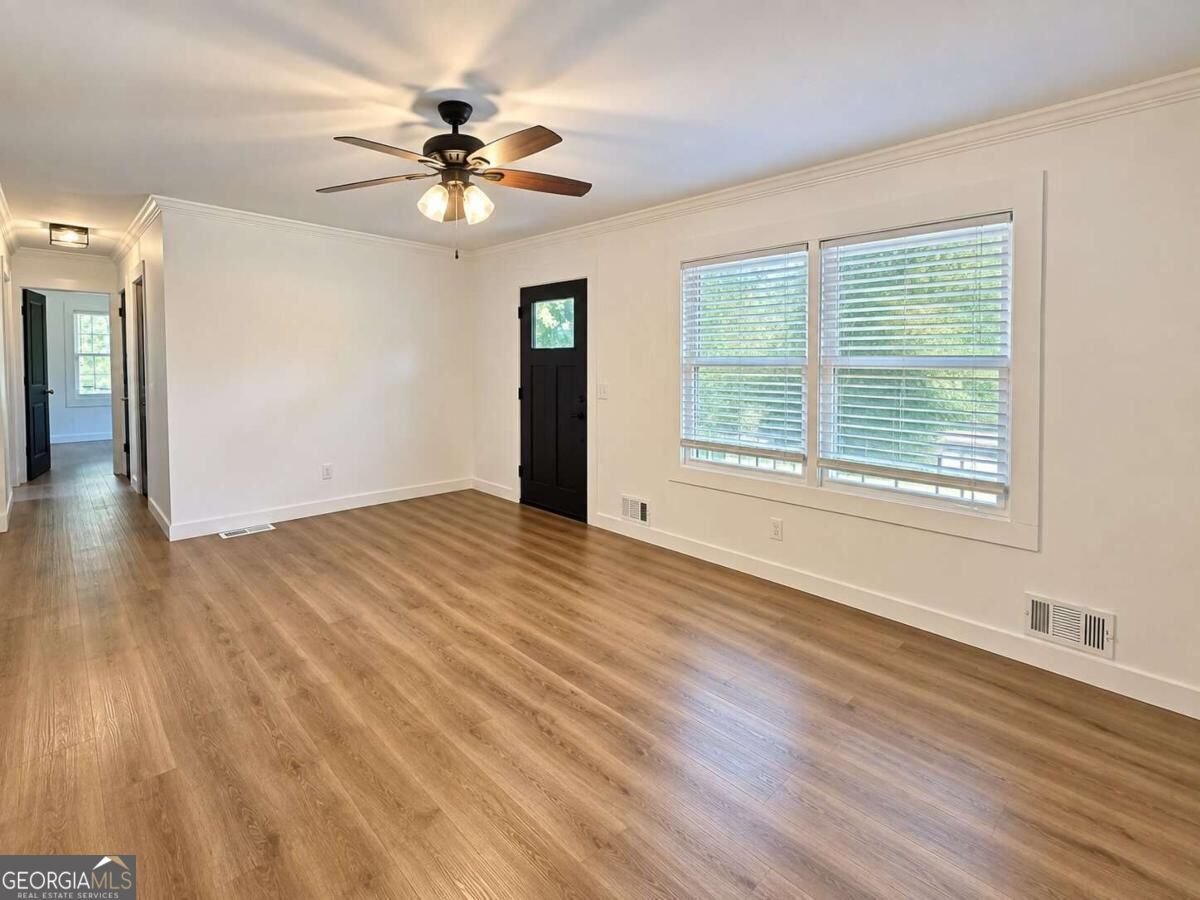 2940 Harris Street East Point - Photo 8