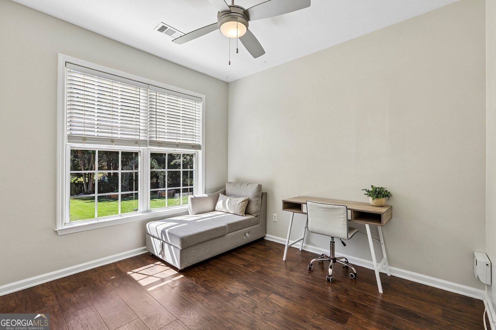 5052 Raventhorpe Court Suwanee - Photo 11