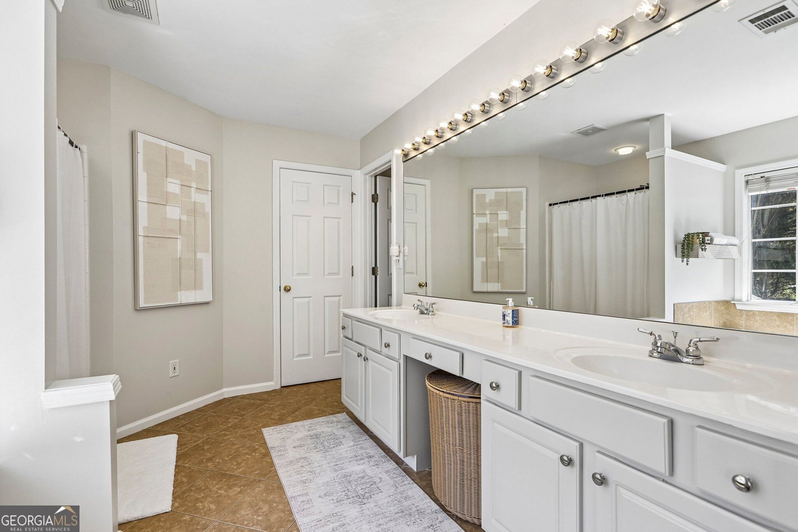 5052 Raventhorpe Court Suwanee - Photo 15